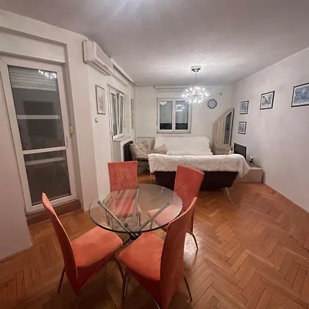 Plava Zvezda 2 Apartment